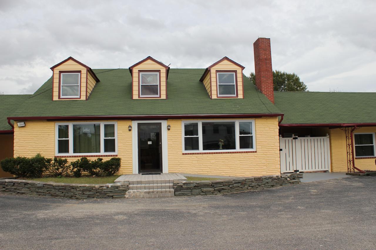 Driftwood Inn Chestertown Exterior photo